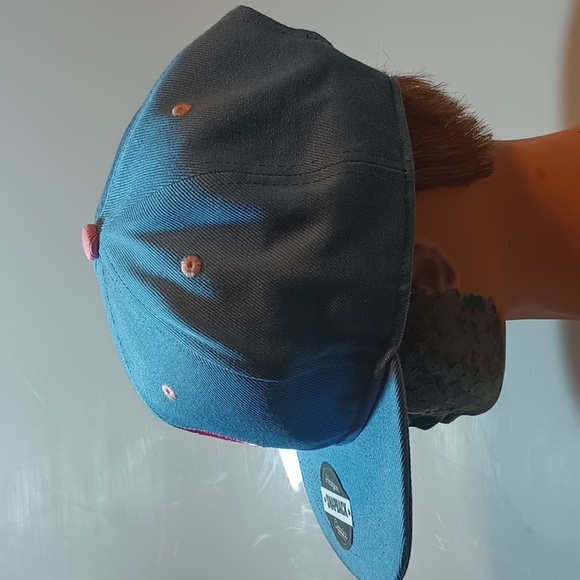 Lola Tune Squad Snapback Hat - Picture 3 of 7